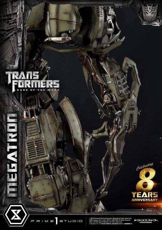 Transformers: Dark of the Moon Museum Masterline Megatron Statue Gallery Image 17