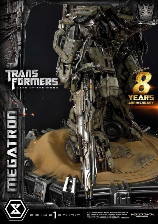 Transformers: Dark of the Moon Museum Masterline Megatron Statue Gallery Image 21