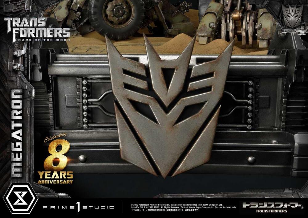 Transformers: Dark of the Moon Museum Masterline Megatron Statue Gallery Image 27