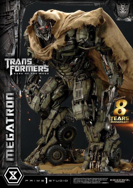 Transformers: Dark of the Moon Museum Masterline Megatron Statue Gallery Image 13