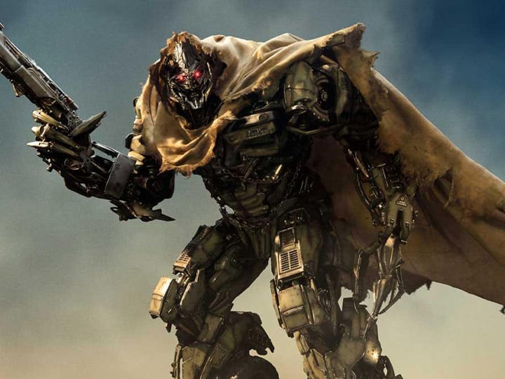 Transformers: Dark of the Moon Museum Masterline Megatron Statue Gallery Image 1