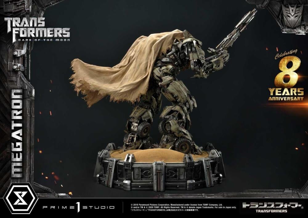 Transformers: Dark of the Moon Museum Masterline Megatron Statue Gallery Image 12