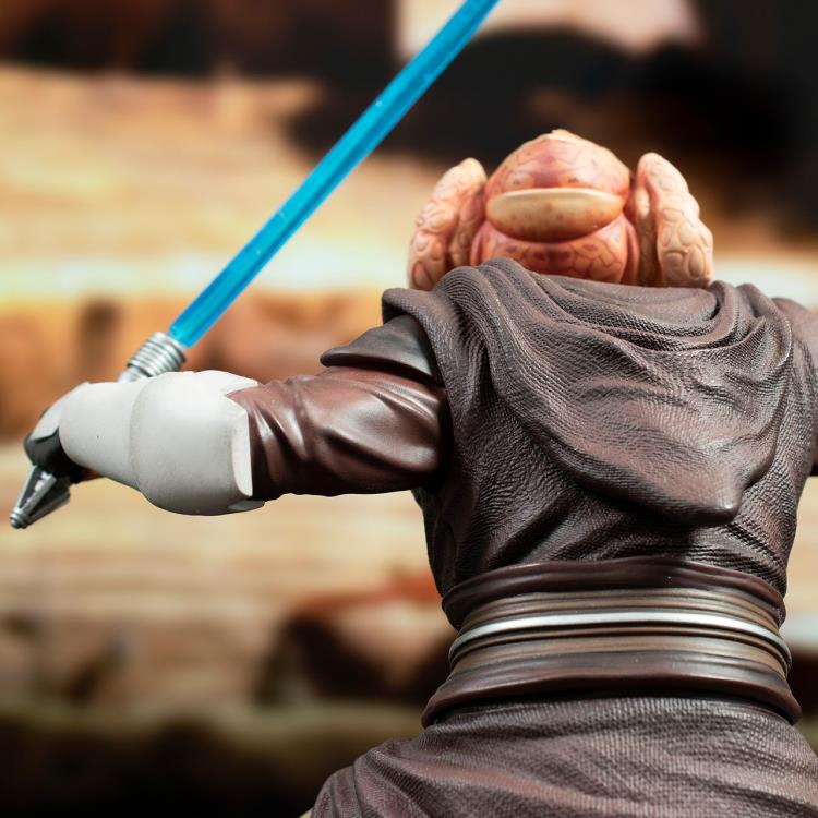 Star Wars: Attack of the Clones Premier Collection Plo Koon 1/7 Scale Limited Edition Statue Gallery Image 10