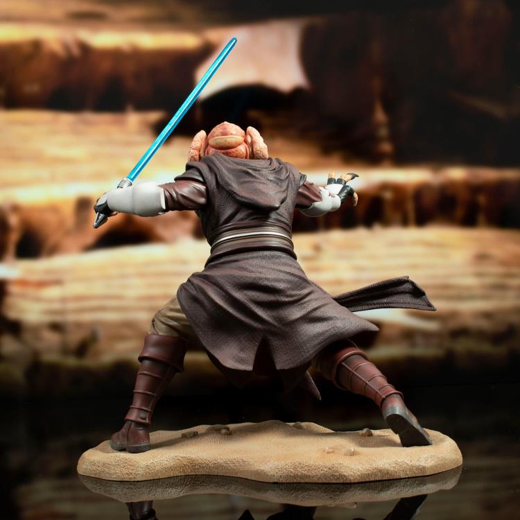 Star Wars: Attack of the Clones Premier Collection Plo Koon 1/7 Scale Limited Edition Statue Gallery Image 5
