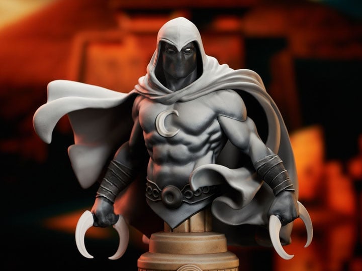 Marvel Comic Moon Knight 1/7 Scale Limited Edition Mini Bust Gallery Image 1
