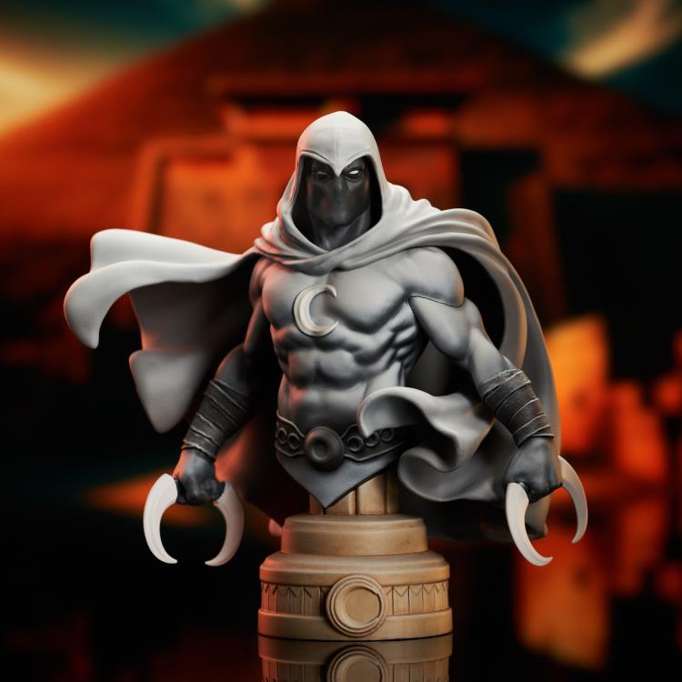 Marvel Comic Moon Knight 1/7 Scale Limited Edition Mini Bust Gallery Image 3