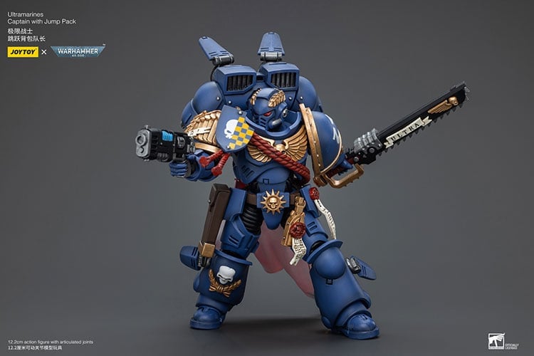 Warhammer 40K Ultramarines Captain with Jump Pack 1/18 Scale Action Figure Gallery Image 5