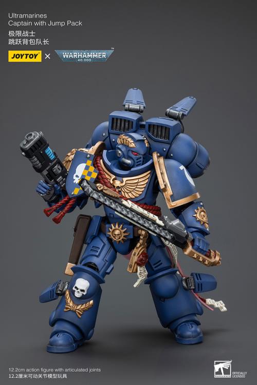 Warhammer 40K Ultramarines Captain with Jump Pack 1/18 Scale Action Figure Gallery Image 4