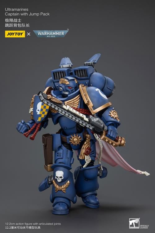 Warhammer 40K Ultramarines Captain with Jump Pack 1/18 Scale Action Figure Gallery Image 10