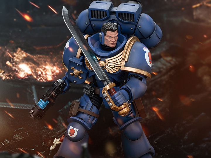 Warhammer 40K Ultramarines Jump Pack Intercessors Sergeant with Plasma Pistol and Power Sword 1/18 Scale Action Figure Gallery Image 1