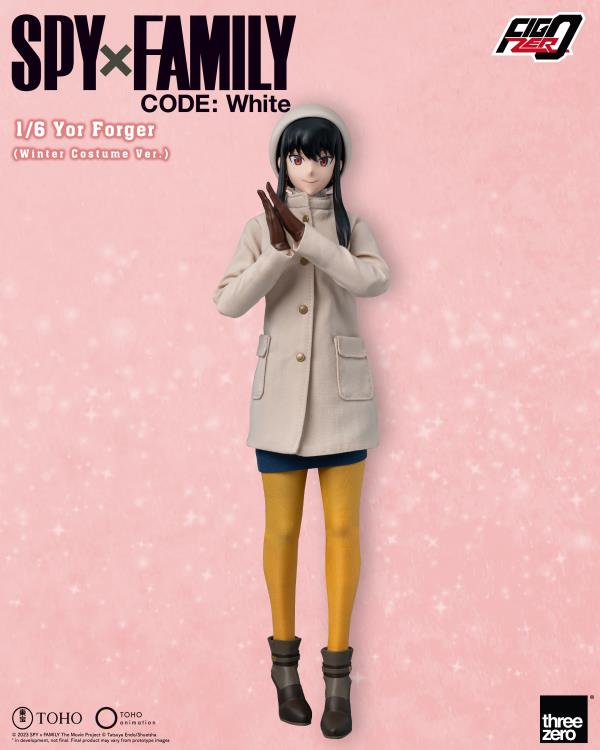 Spy x Family Code: White FigZero Yor Forger (Winter Costume Ver.) 1/6 Scale Figure Gallery Image 3