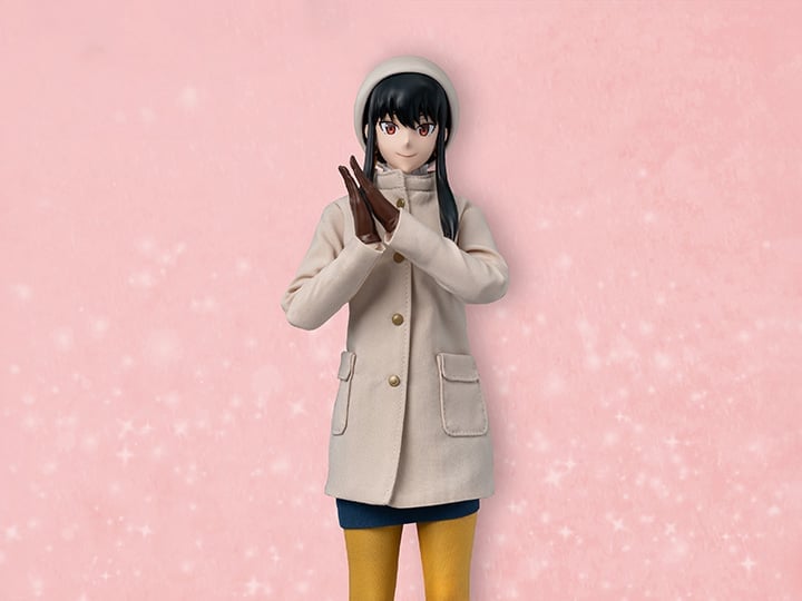 Spy x Family Code: White FigZero Yor Forger (Winter Costume Ver.) 1/6 Scale Figure Gallery Image 1