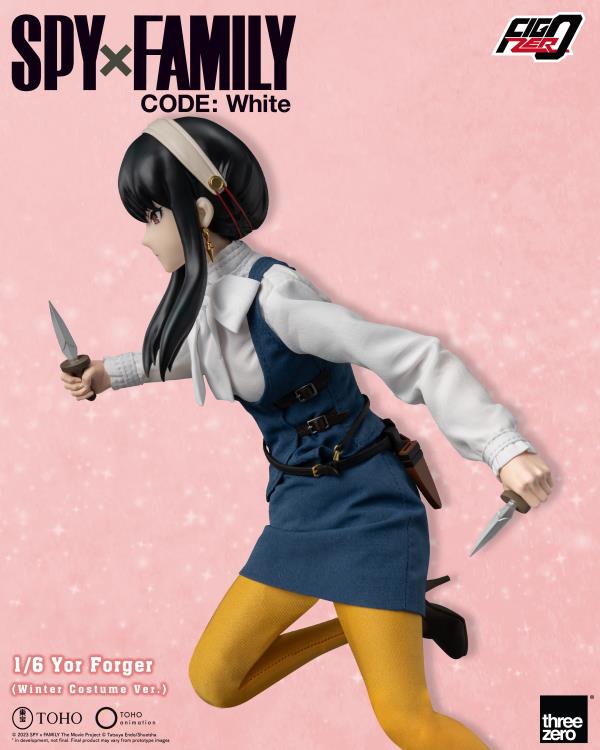 Spy x Family Code: White FigZero Yor Forger (Winter Costume Ver.) 1/6 Scale Figure Gallery Image 11
