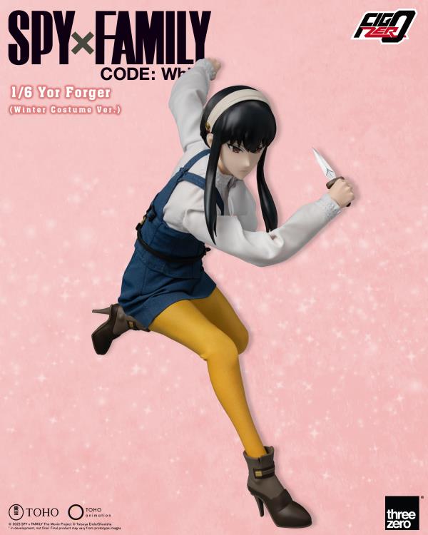 Spy x Family Code: White FigZero Yor Forger (Winter Costume Ver.) 1/6 Scale Figure Gallery Image 8