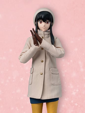 Spy x Family Code: White FigZero Yor Forger (Winter Costume Ver.) 1/6 Scale Figure Gallery Image 2