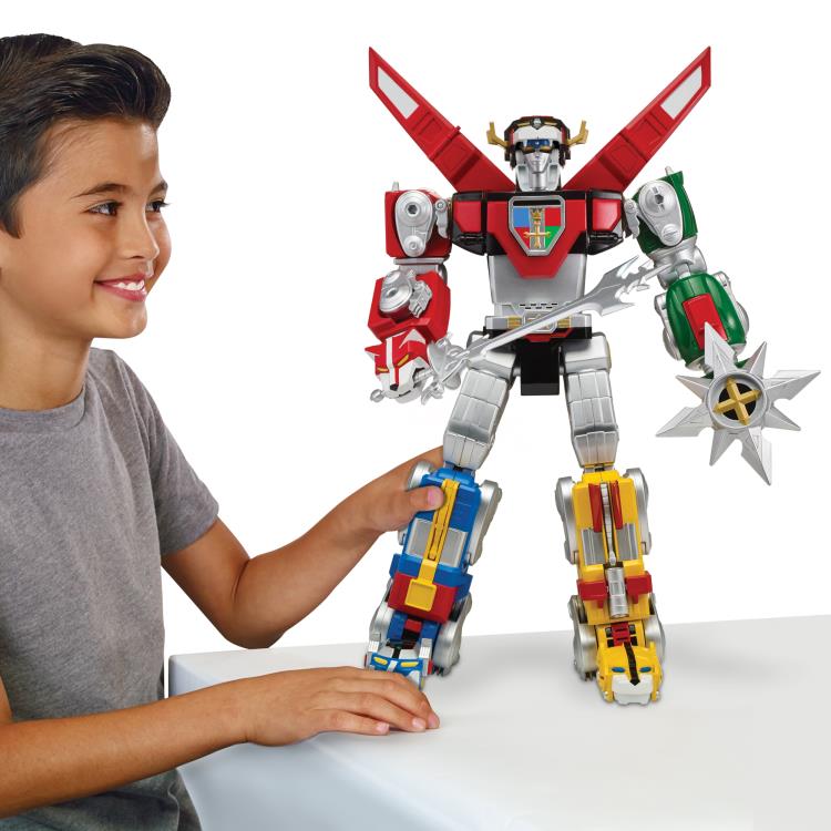 Voltron: Defender of the Universe 40th Anniversary Classic Legendary Voltron 16" Action Figure Gallery Image 6
