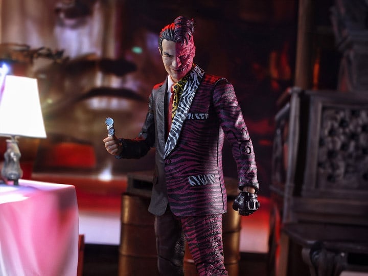 Batman Forever DC Multiverse Two-Face Action Figure (Collect to Build: Nightmare Bat) Gallery Image 1