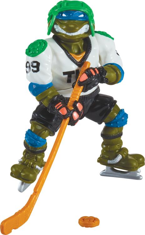 Teenage Mutant Ninja Turtles Sewer Sports Figure Two-Pack Gallery Image 3