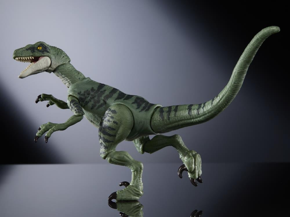 Jurassic World Hammond Collection Velociraptor "Delta" Gallery Image 5
