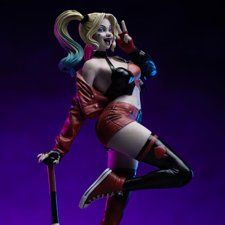 Gotham City Sirens Harley Quinn 1/10 Art Scale Limited Edition Statue Gallery Image 4