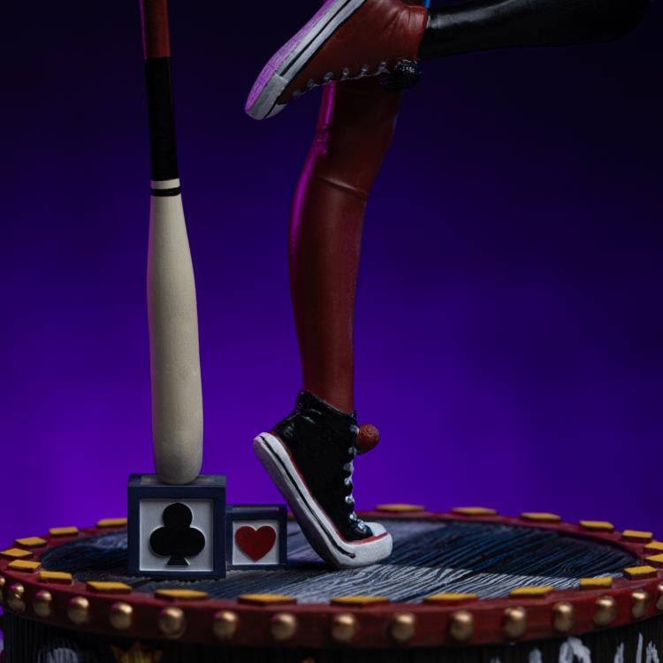 Gotham City Sirens Harley Quinn 1/10 Art Scale Limited Edition Statue Gallery Image 7