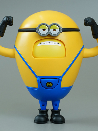Despicable Me 4 Mega Minion No.3 Dave Model Kit Gallery Image 2
