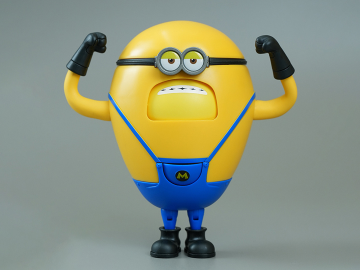 Despicable Me 4 Mega Minion No.3 Dave Model Kit Gallery Image 1