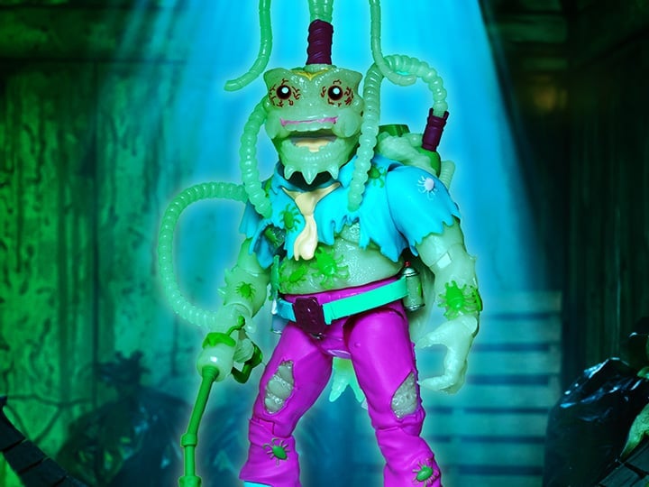 Teenage Mutant Ninja Turtles ULTIMATES! Scumbug (Glow-in-the-Dark) SDCC 2024 Exclusive Action Figure Gallery Image 1