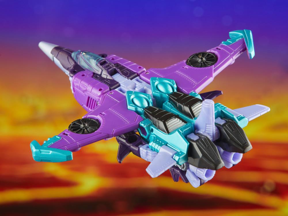 Transformers: Legacy United Deluxe Cyberverse Universe Slipstream Gallery Image 11