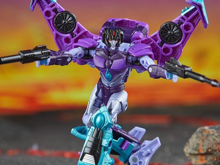 Transformers: Legacy United Deluxe Cyberverse Universe Slipstream Gallery Image 1