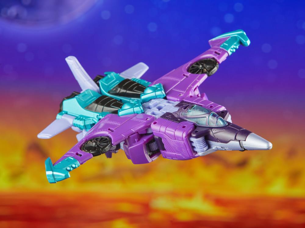Transformers: Legacy United Deluxe Cyberverse Universe Slipstream Gallery Image 10