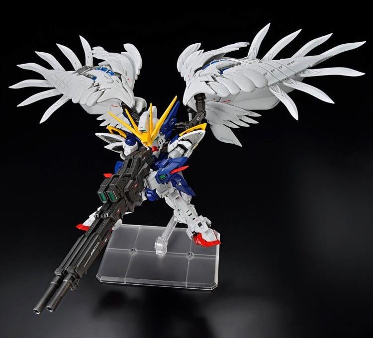 Mobile Suit Gundam Wing: Endless Waltz MGSD Wing Gundam Zero EW Model Kit Gallery Image 5
