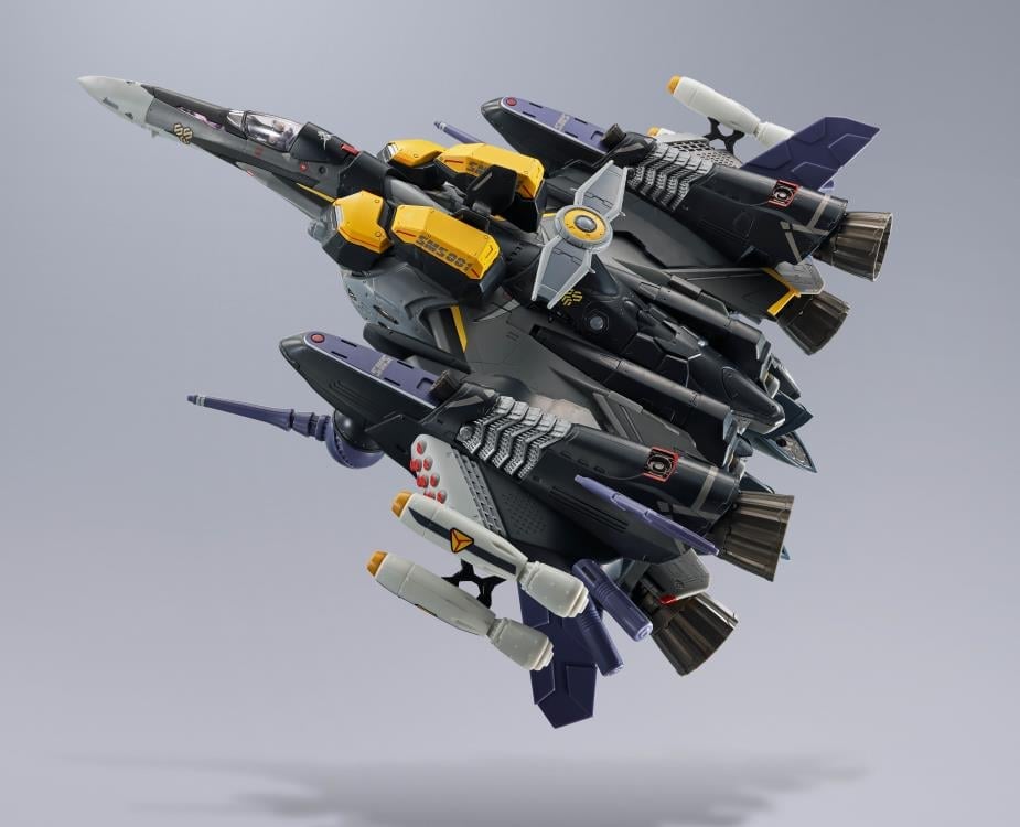Macross Frontier DX Chogokin VF-25S Armored Messiah Valkyrie (Ozma Lee Machine Revival Ver.) Gallery Image 13