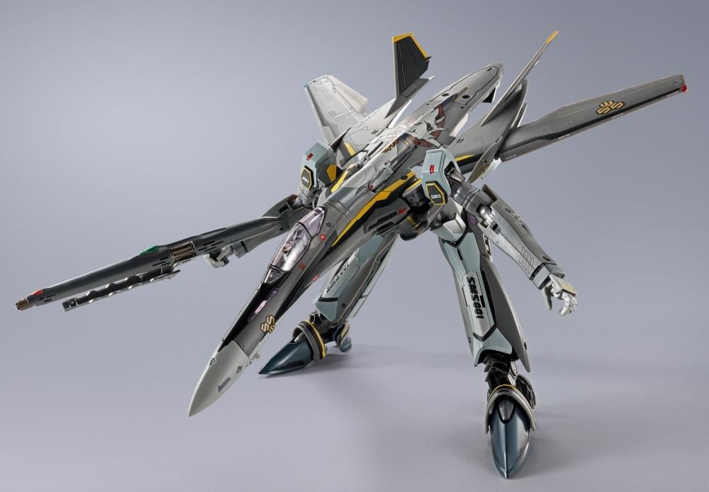 Macross Frontier DX Chogokin VF-25S Armored Messiah Valkyrie (Ozma