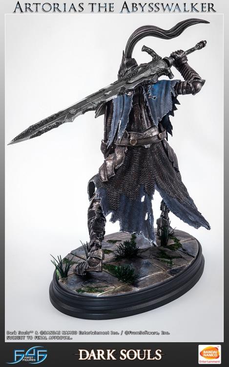 Dark Souls Artorias The Abysswalker Statue Gallery Image 9