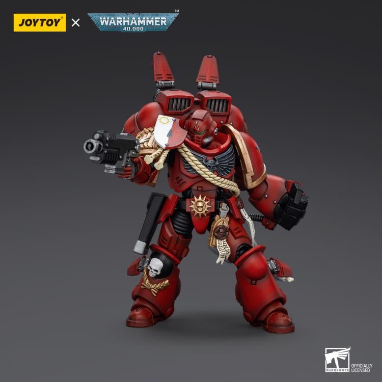 Warhammer 40K Blood Angels Captain with Jump Pack 1/18 Scale Action Figure Gallery Image 4