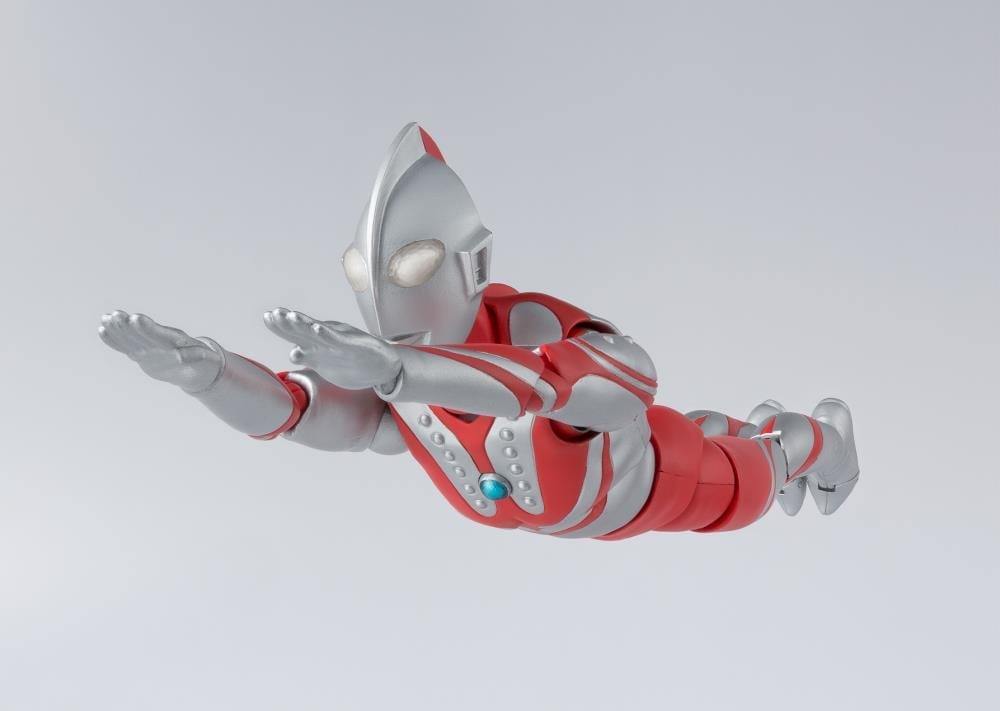 Ultraman S.H.Figuarts Zoffy Action Figure (Reissue)