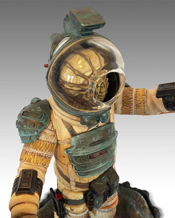 Alien Officer Kane 1/4 Scale Limited Edition Statue Gallery Image 14