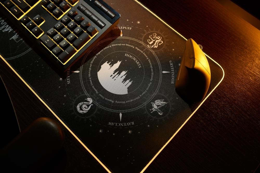 Harry Potter Oversized Gaming Mat & Mobile Charger Gallery Image 9