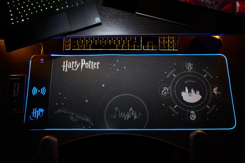 Harry Potter Oversized Gaming Mat & Mobile Charger Gallery Image 5