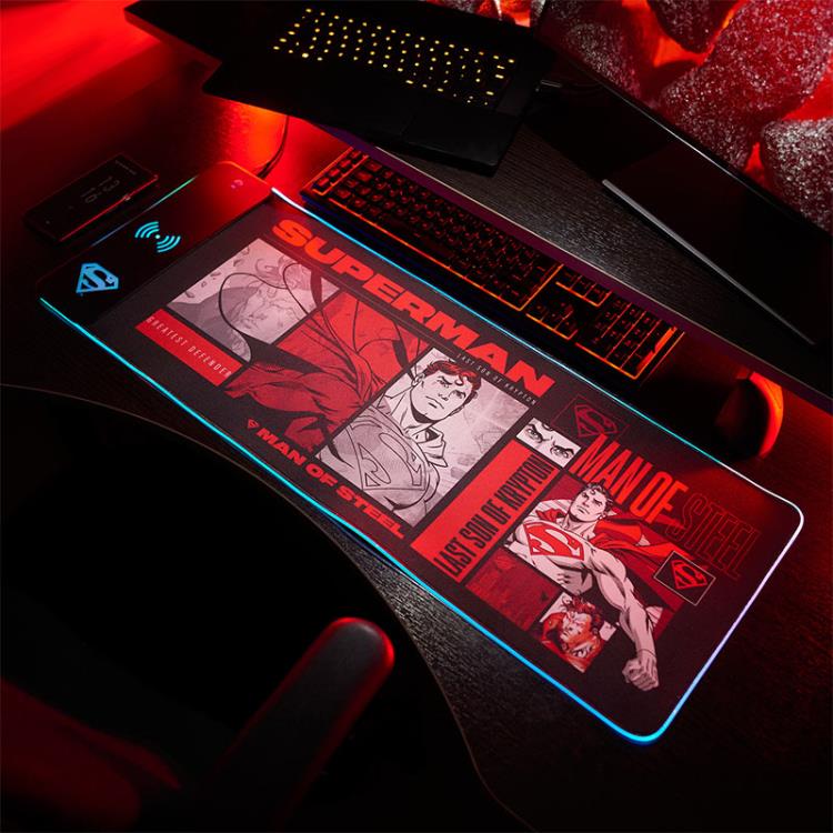 DC Comics Superman Oversized Gaming Mat & Mobile Charger Gallery Image 6