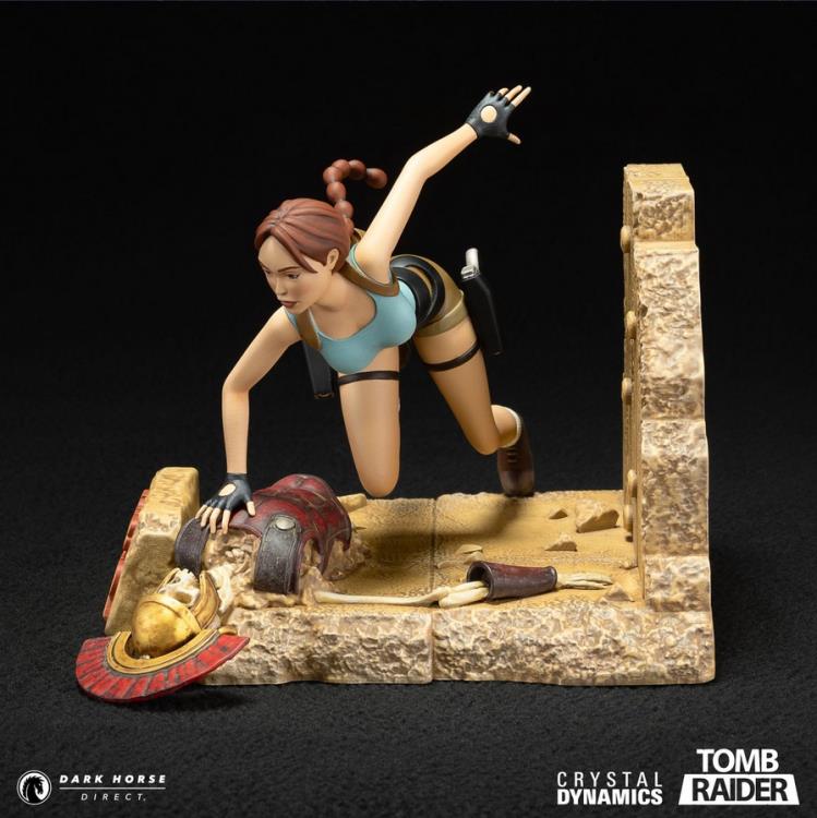 Tomb Raider Lara Croft (Classic Era) Statue Gallery Image 9