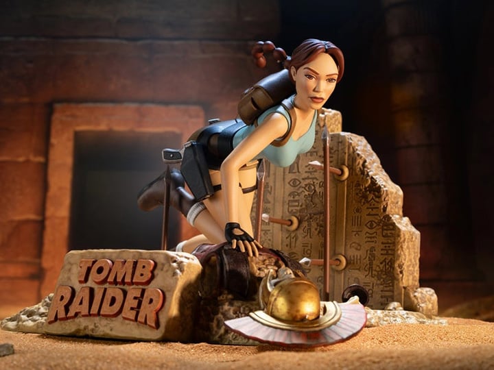 Tomb Raider Lara Croft (Classic Era) Statue Gallery Image 1