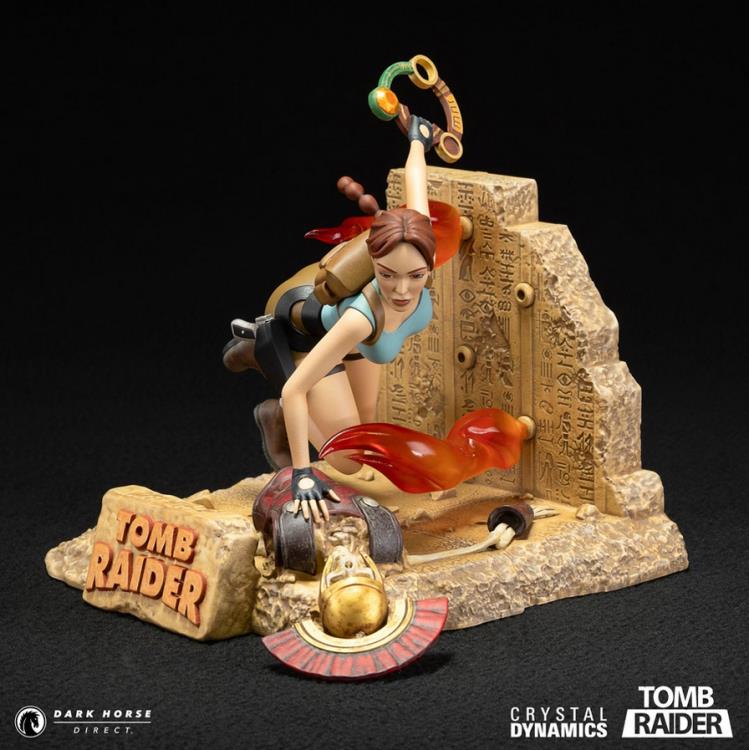 Tomb Raider Lara Croft (Classic Era) Statue Gallery Image 15