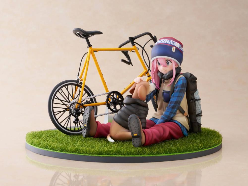 Laid-Back Camp F:Nex Nadeshiko Kagamihara (Season 3) 1/7 Scale Figure Gallery Image 7