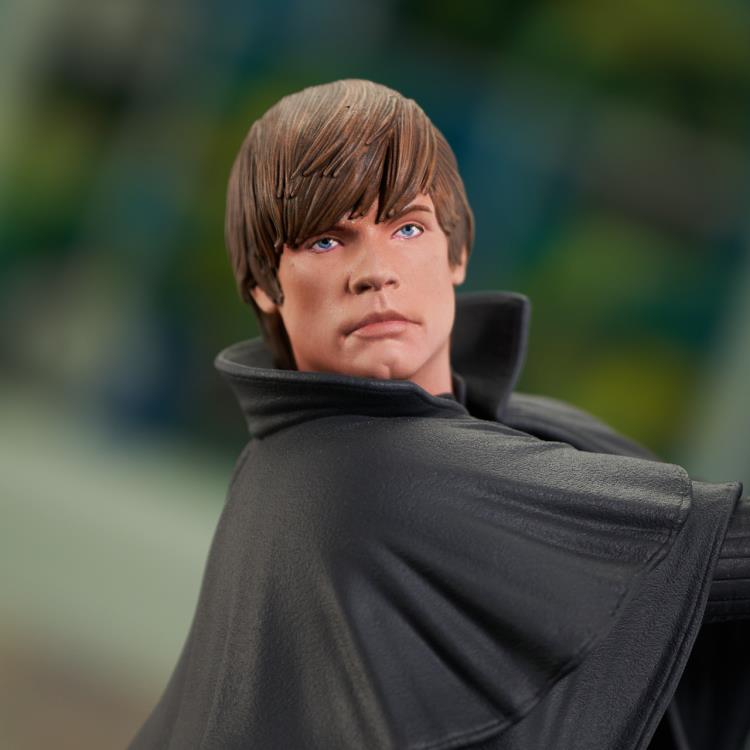 Star Wars: Dark Empire Premier Collection Luke Skywalker 1/7 Scale Limited Edition Statue Gallery Image 7