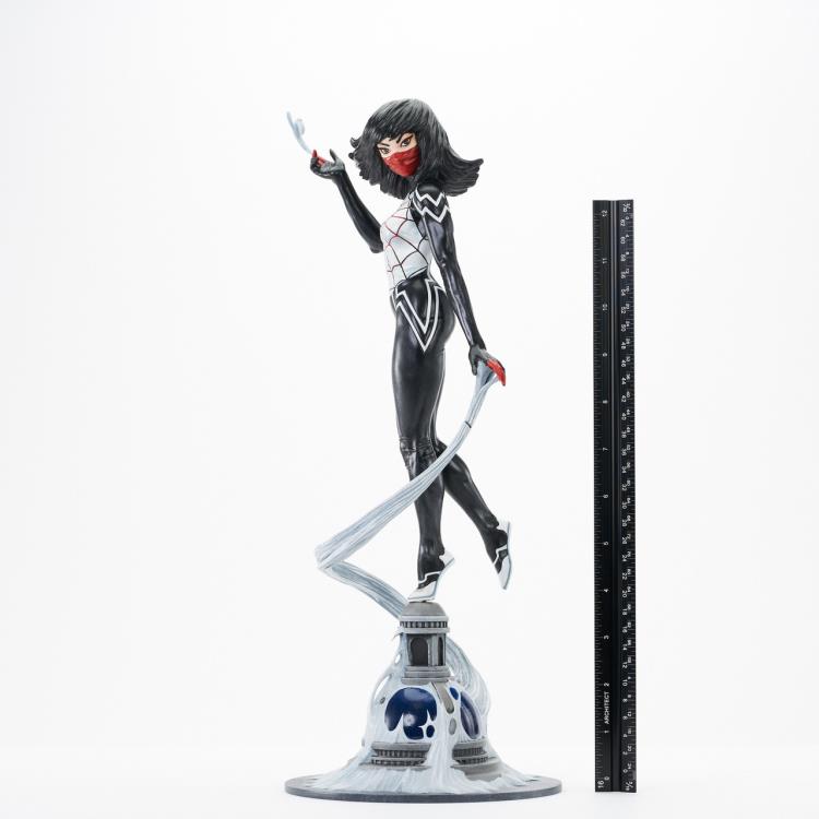Marvel Premier Collection Silk 1/7 Scale Limited Edition Statue Gallery Image 13