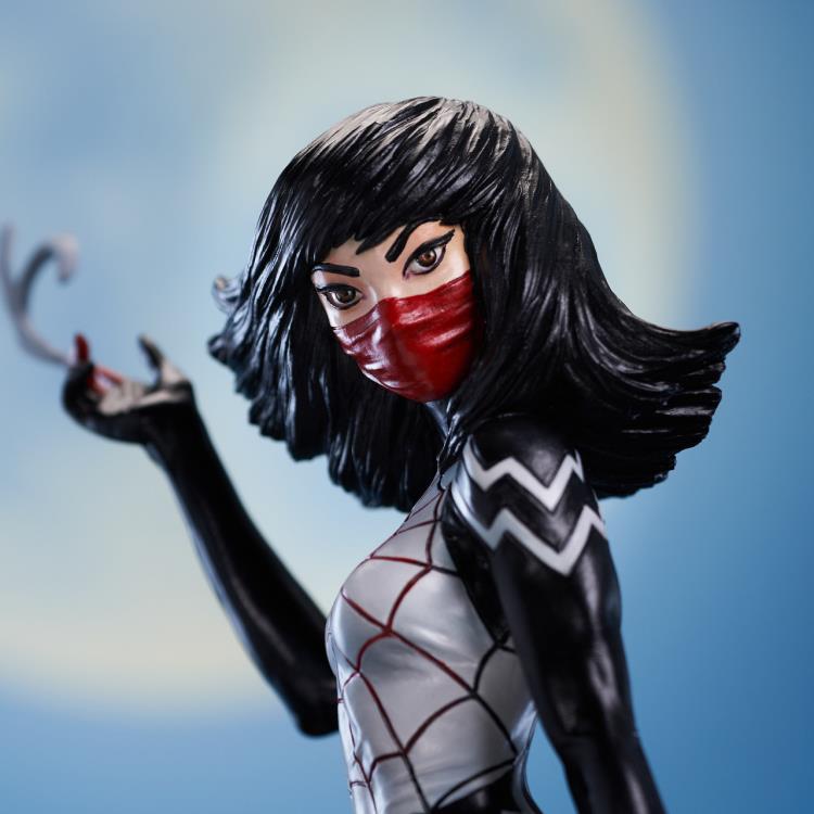 Marvel Premier Collection Silk 1/7 Scale Limited Edition Statue