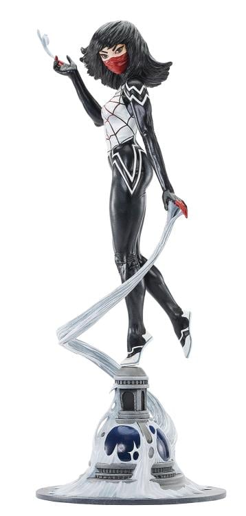 Marvel Premier Collection Silk 1/7 Scale Limited Edition Statue Gallery Image 14
