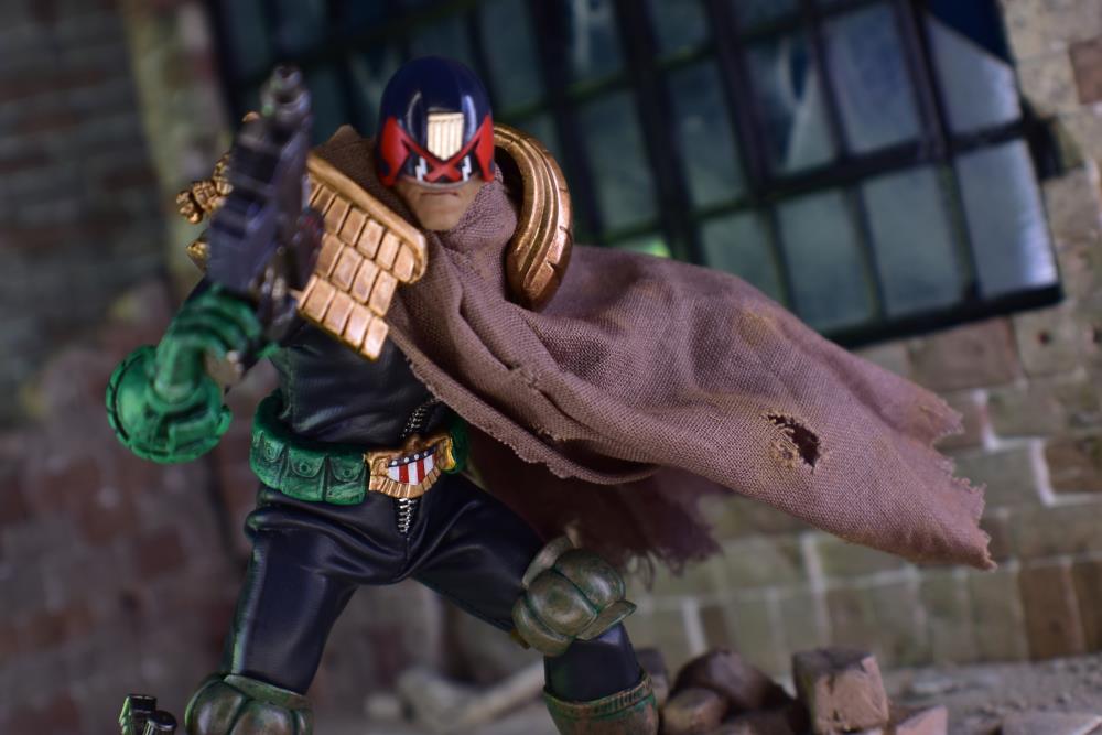2000 AD Exquisite Super Series Cursed Earth Judge Dredd 1:12 Scale SDCC 2024 PX Previews Exclusive Action Figure Gallery Image 3